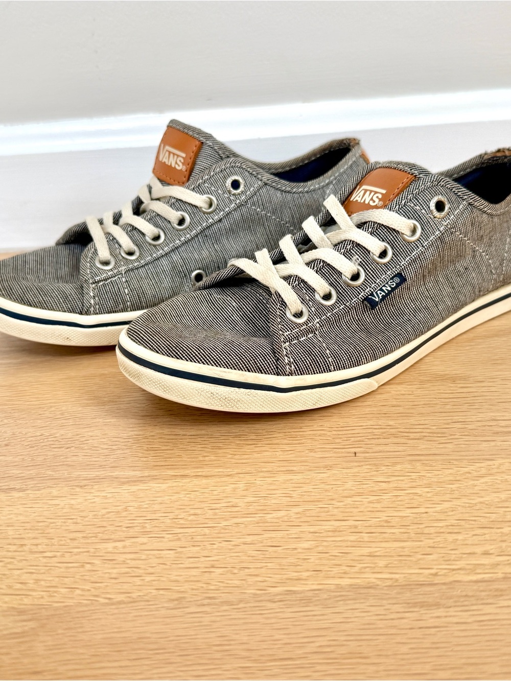 Vans Woman’s Sneakers Size 6, gray